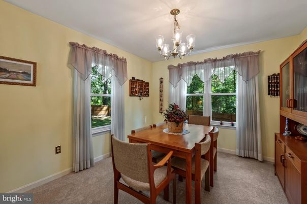 Chandelier, Dining room, Interior