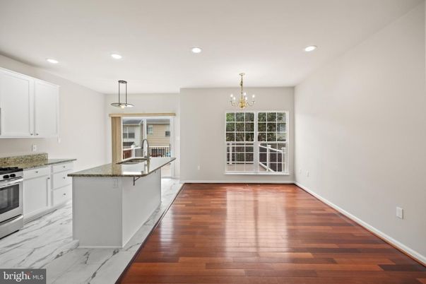 Chandelier, Interior, Kitchen, Marble, Recessed Lighting, Wood Texture Flooring
