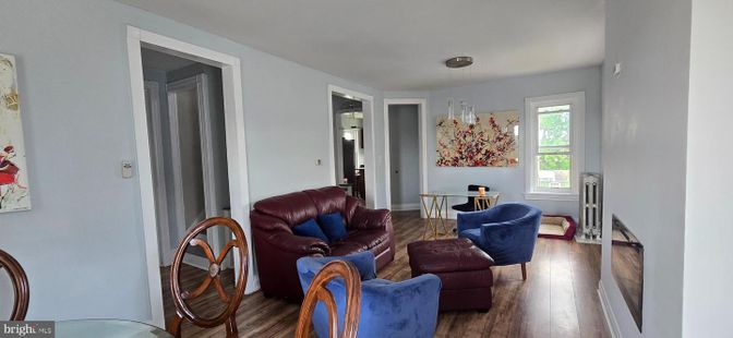 Interior, Living room, Pendant Lights, Wood Texture Flooring