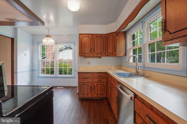 Interior, Kitchen, Pendant Lights, Stainless Steel Appliances, Wood Texture Flooring