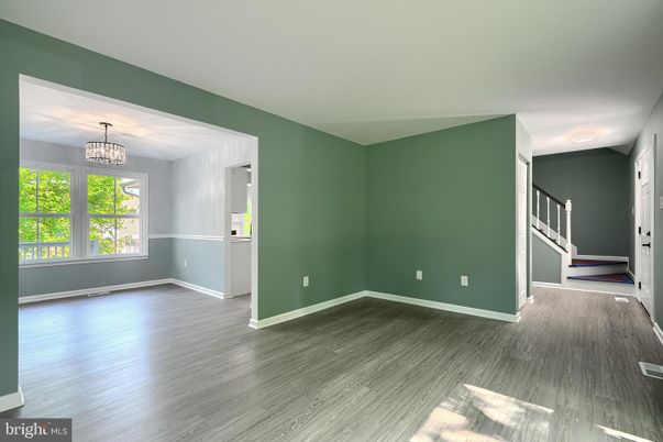 Chandelier, Empty room, Interior, Wood Texture Flooring