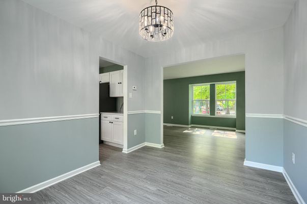 Chandelier, Empty room, Interior, Wood Texture Flooring