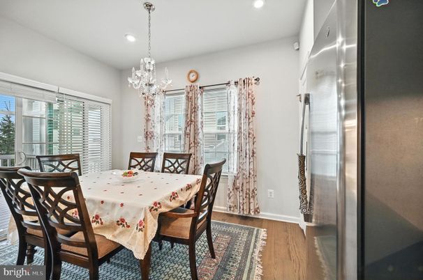 Chandelier, Dining room, Interior, Recessed Lighting, Wood Texture Flooring