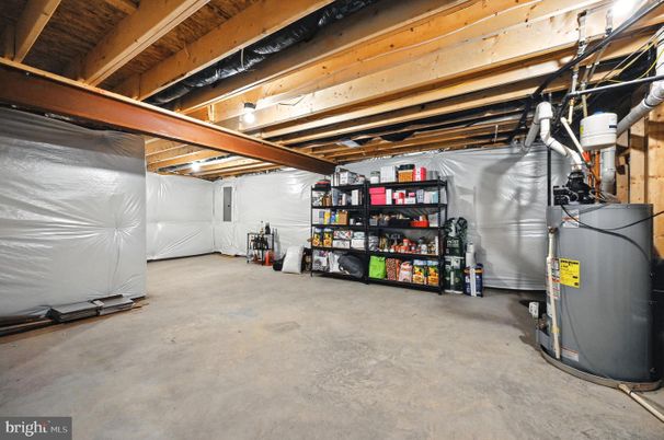 Garage, Interior, Wooden Beams, Wooden Ceilings