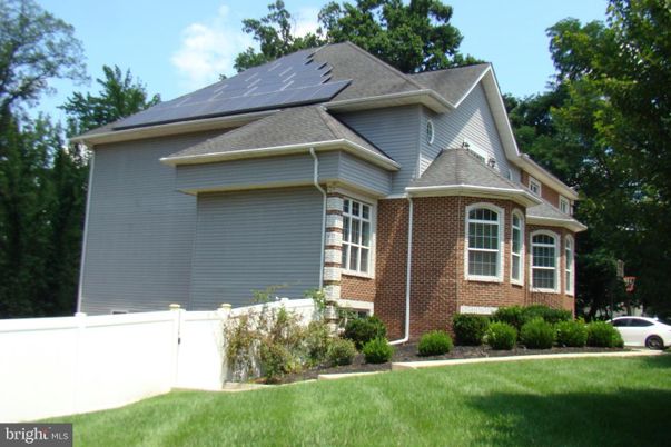 Exterior, Facade, Brick Facade, Solar Panels, Brick Traditional