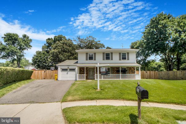 Attached, Backyard, Exterior, Facade, Split Level