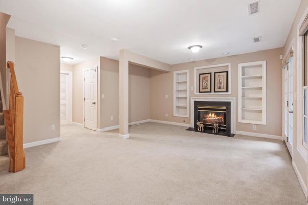 Empty room, Fireplace, Interior