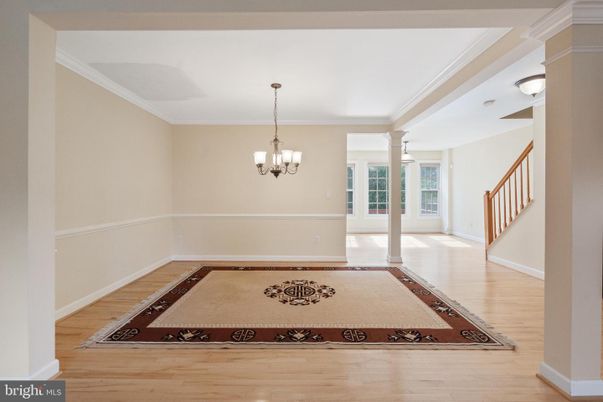 Chandelier, Empty room, Interior, Wood Texture Flooring