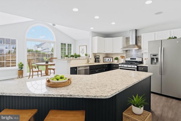 Dining room, Interior, Kitchen, Recessed Lighting, Stainless Steel Appliances, Wood Texture Flooring