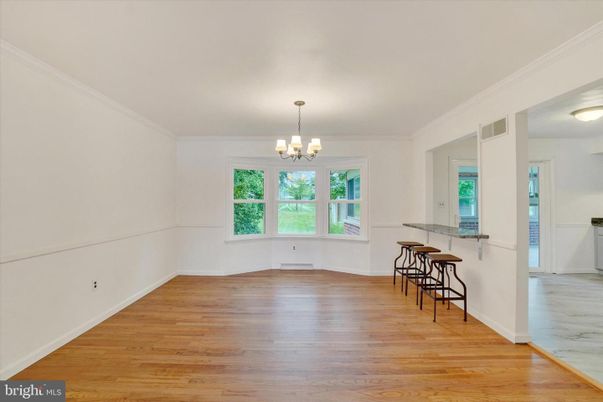 Chandelier, Empty room, Interior, Wood Texture Flooring
