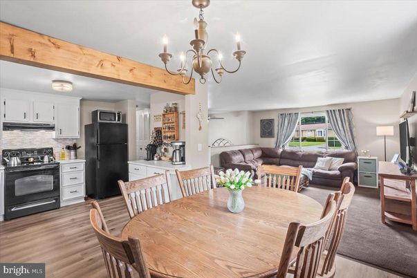 Chandelier, Dining room, Interior, Kitchen, Living room, Wood Texture Flooring
