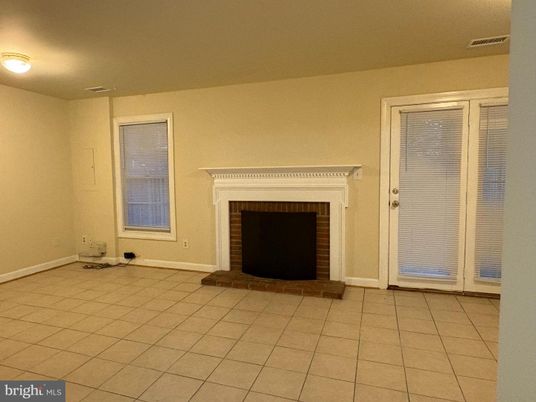 Empty room, Fireplace, Interior