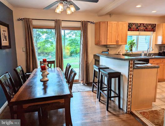Dining room, Interior, Kitchen, Recessed Lighting, Wood Texture Flooring