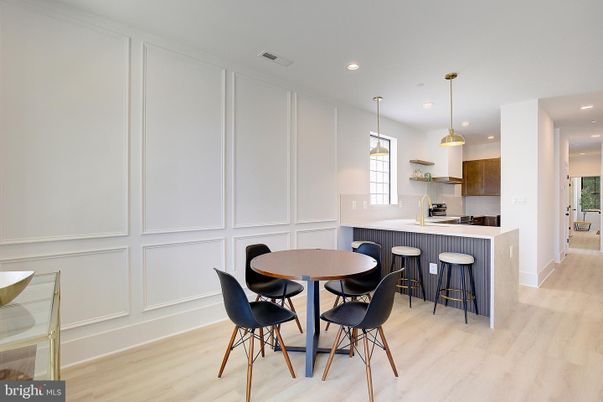 Dining room, Interior, Kitchen, Pendant Lights, Recessed Lighting, Wood Texture Flooring
