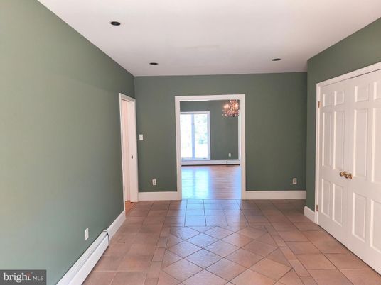 Chandelier, Empty room, Interior