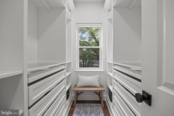 Interior, Walk-in Closets