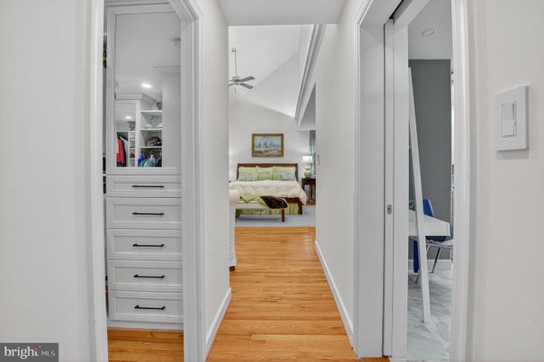 Bedroom, Interior, Marble, Recessed Lighting, Wood Texture Flooring