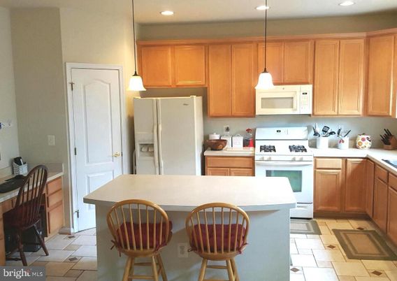 Interior, Kitchen, Pendant Lights, Recessed Lighting