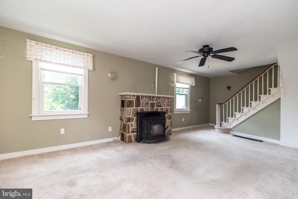 Empty room, Fireplace, Interior