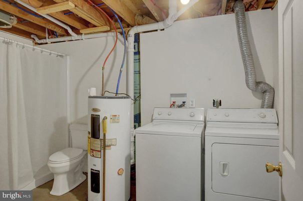 Interior, Utility Closets, Washer, Wooden Beams