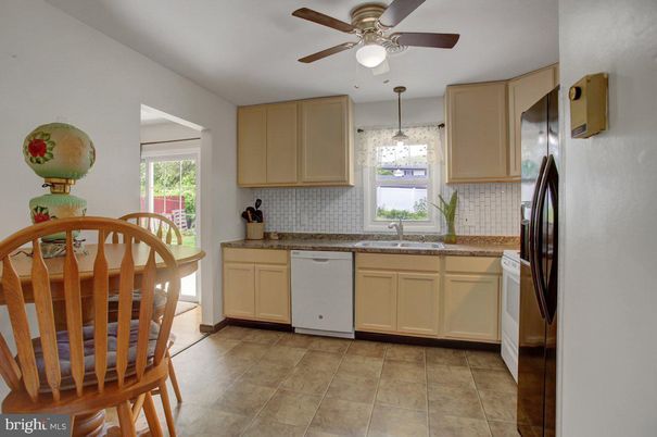 Dining room, Interior, Kitchen, Pendant Lights
