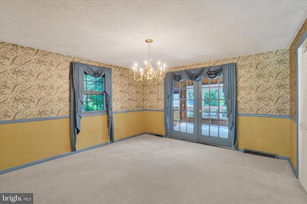 Chandelier, Empty room, Interior