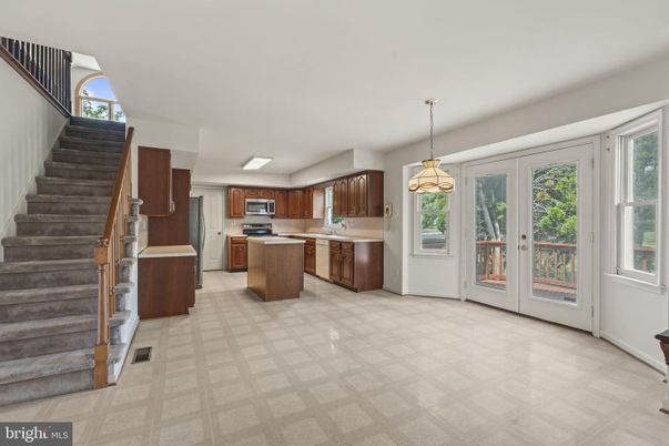 Interior, Kitchen, Pendant Lights, Stainless Steel Appliances