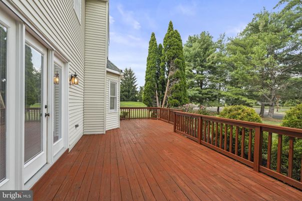 Exterior, Wood Texture Flooring