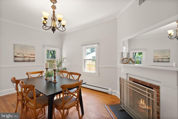 Chandelier, Dining room, Fireplace, Interior, Wood Texture Flooring