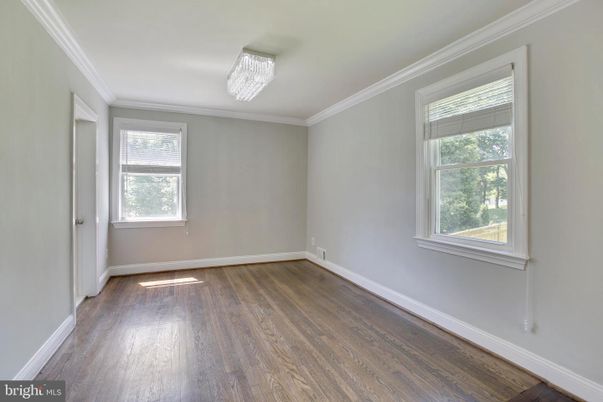 Chandelier, Empty room, Interior, Wood Texture Flooring