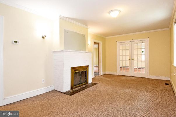 Empty room, Fireplace, Interior