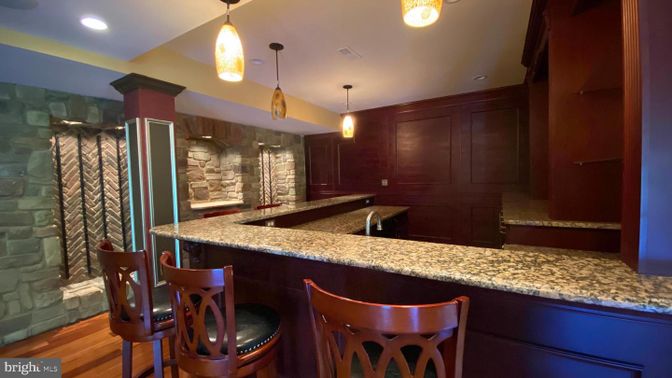 Interior, Pendant Lights, Recessed Lighting, Wood Texture Flooring