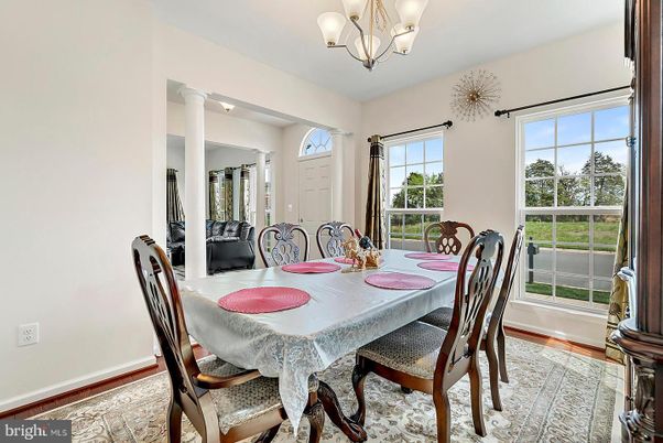 Chandelier, Dining room, Interior