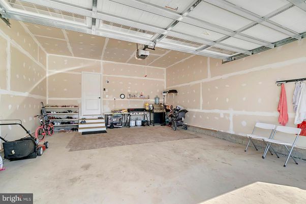 Garage, Interior