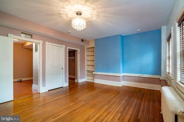 Chandelier, Empty room, Interior, Wood Texture Flooring