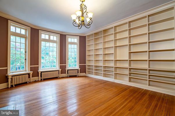 Chandelier, Empty room, Interior, Wood Texture Flooring