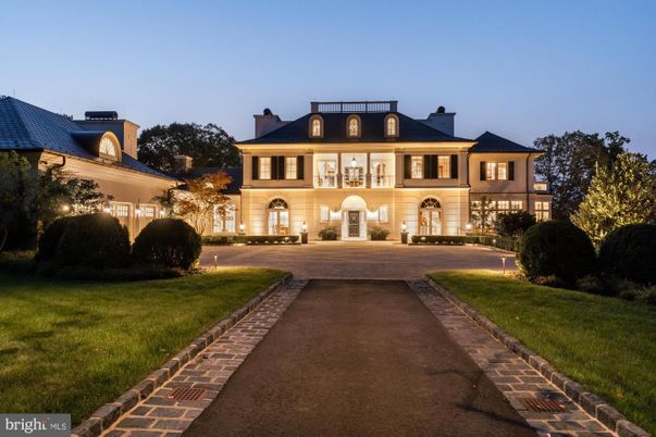 Backyard, Exterior, Facade, French Provincial