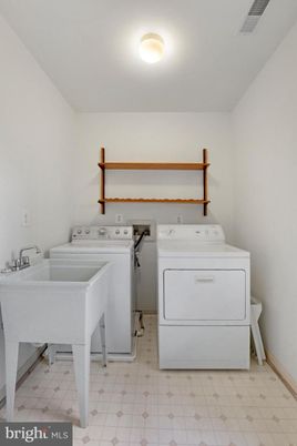 Interior, Washer