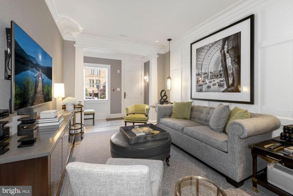 Interior, Living room, Pendant Lights, Recessed Lighting