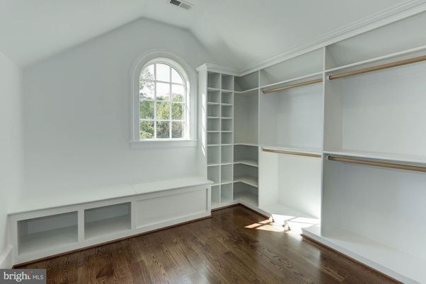 Interior, Walk-in Closets, Wood Texture Flooring
