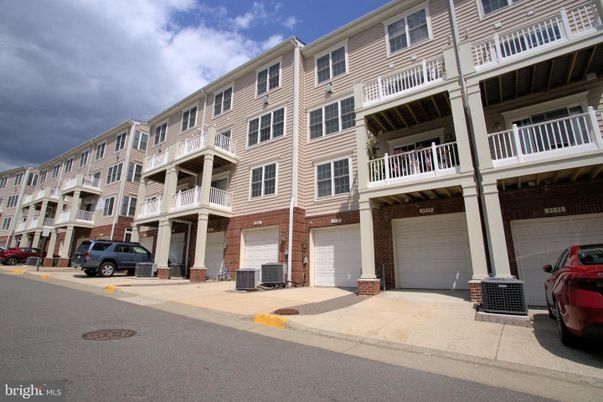 Attached, Exterior, Facade, Brick Facade, Rowhouse