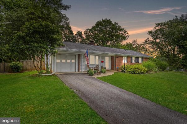 Attached, Exterior, Facade, Brick Facade, Ranch
