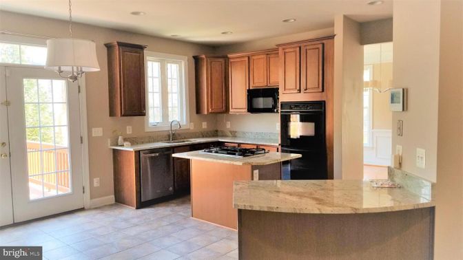 Interior, Kitchen, Pendant Lights, Recessed Lighting