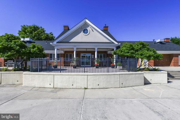 Exterior, Facade, Brick Facade, Queen Anne Victorian