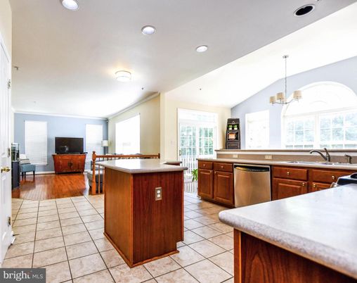 Interior, Kitchen, Living room, Recessed Lighting, Wood Texture Flooring