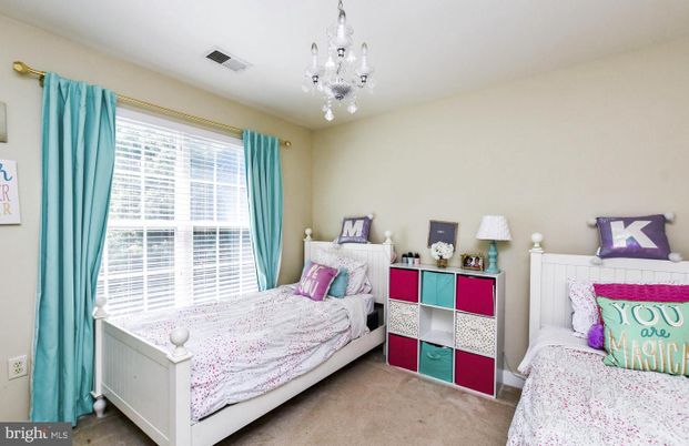 Bedroom, Chandelier, Interior, Pendant Lights