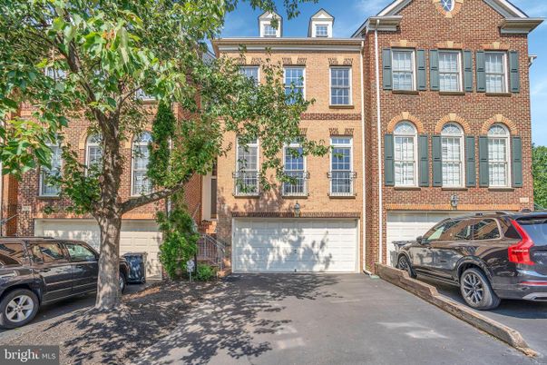 Attached, Exterior, Facade, Brick Facade, Rowhouse
