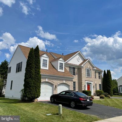 Attached, Exterior, Facade, Brick Facade, Brick Traditional