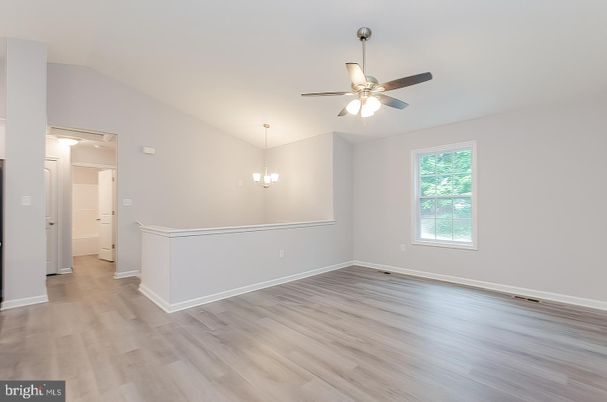 Empty room, Interior, Pendant Lights, Wood Texture Flooring