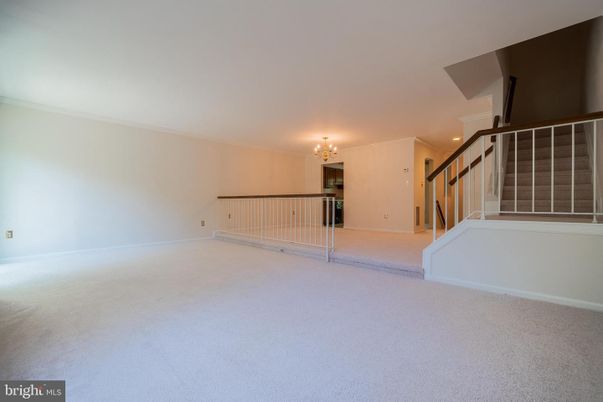 Chandelier, Empty room, Interior